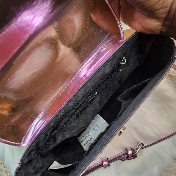 Steve Madden Metallic Handbag - Picture 9 of 10